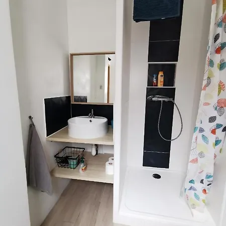 Centre Ancien Proche Gare Et Depart Corse- 5 Pers - Freewifi - Ac アパート *