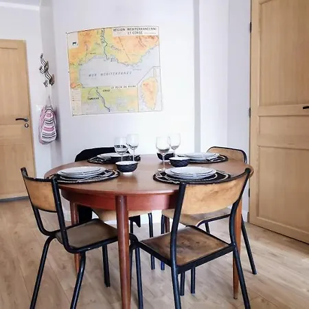 Centre Ancien Proche Gare Et Depart Corse- 5 Pers - Freewifi - Ac アパート *